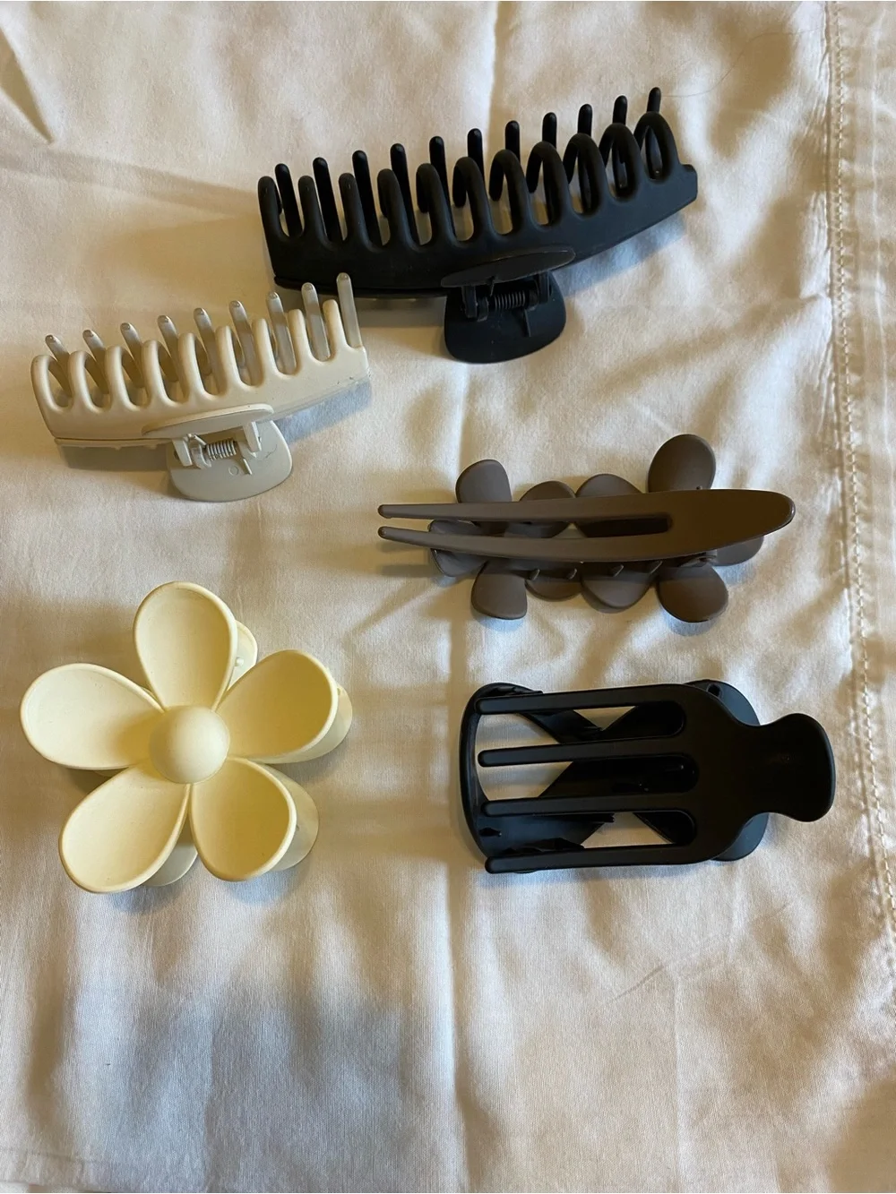 Mixed Floral & Classic Hair Clip Bundle in Black, Cream & Brown